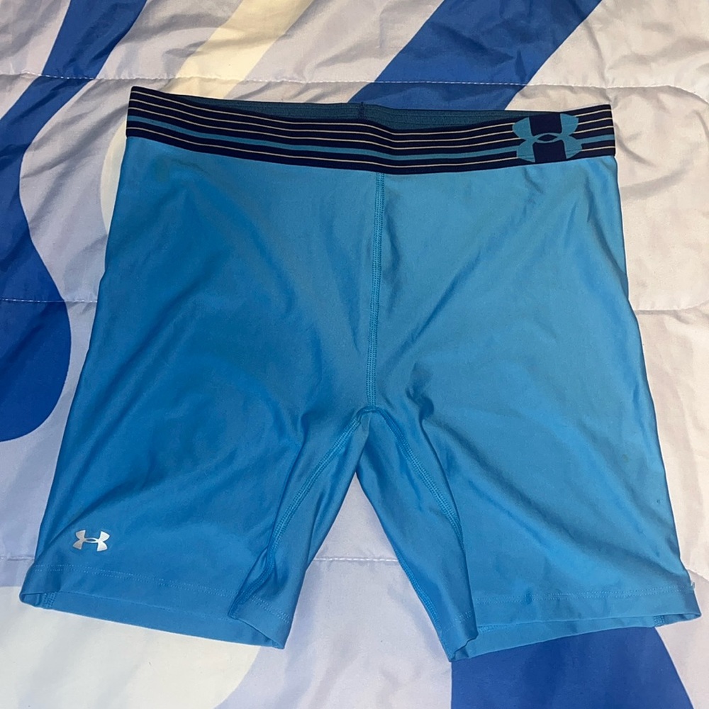 Never worn with tag Under Armour women’s spandex size L